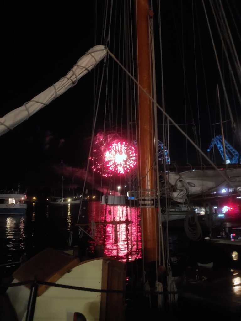 hanse-sail-feuerwerk